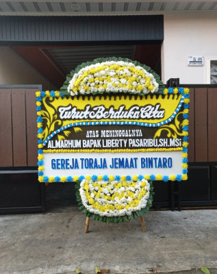 Papan Bunga Duka di Karang Mulya